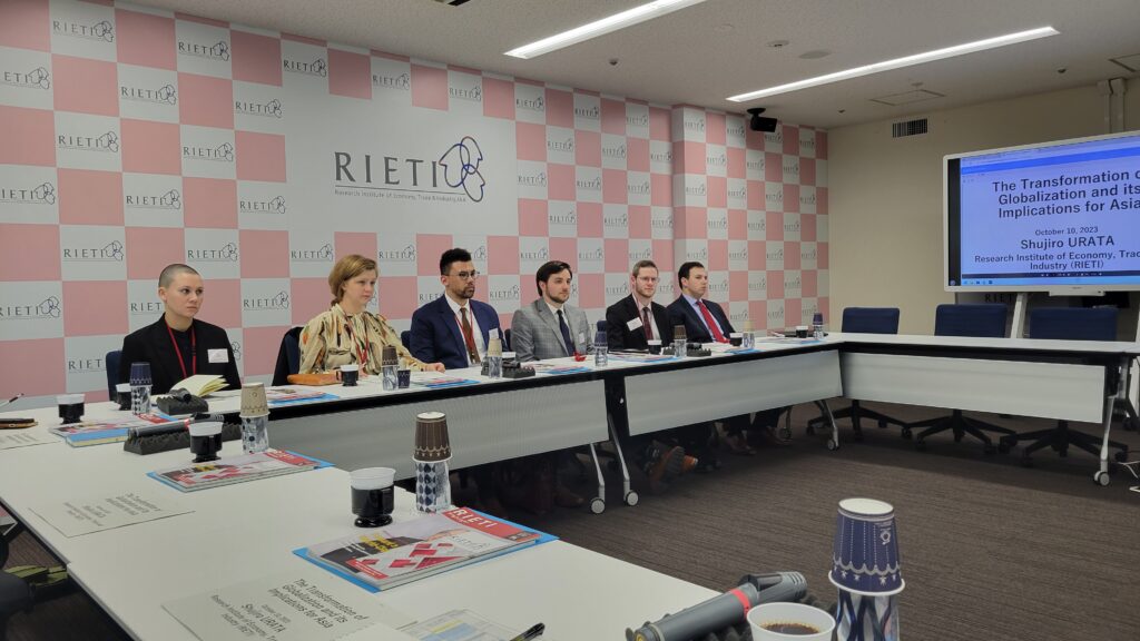 Learning from experts at the Research Institute of Economy, Trade and Industry